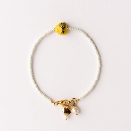 Pulsera Magnolia Corazón Amarillo con Flor Amarilla